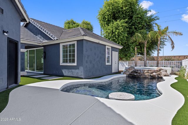 2974 E Camellia Drive, Gilbert, AZ 85296