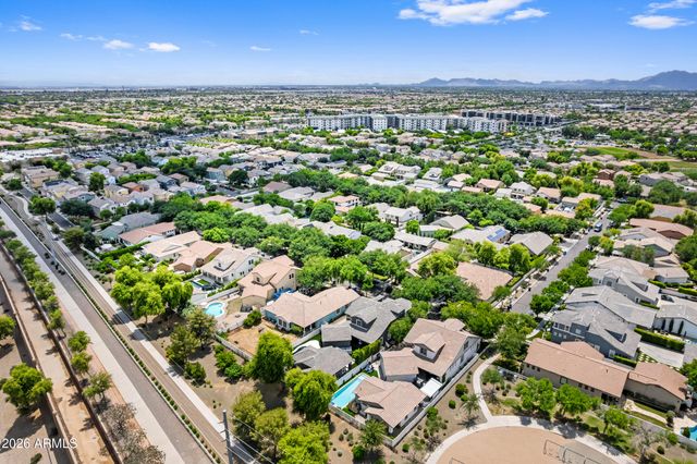 2974 E Camellia Drive, Gilbert, AZ 85296