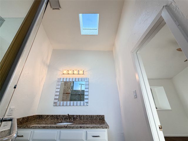 17490 Meandering Way 1102, Dallas, TX 75252