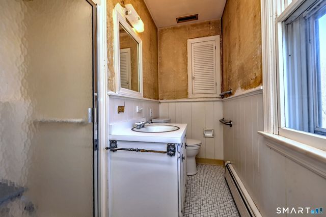 55 East Rutland Road, Milford, CT 06461