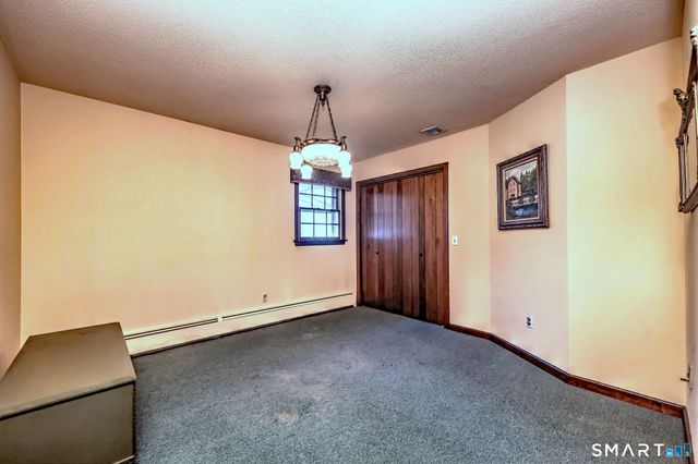 55 East Rutland Road, Milford, CT 06461