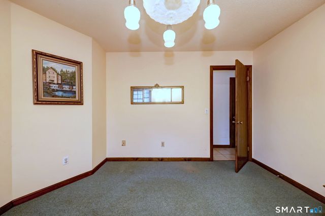 55 East Rutland Road, Milford, CT 06461