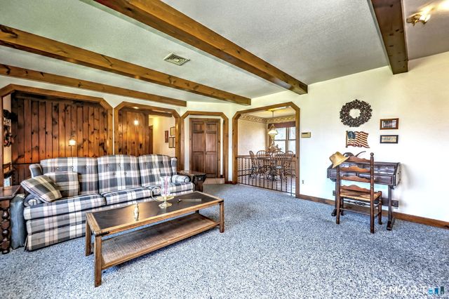 55 East Rutland Road, Milford, CT 06461