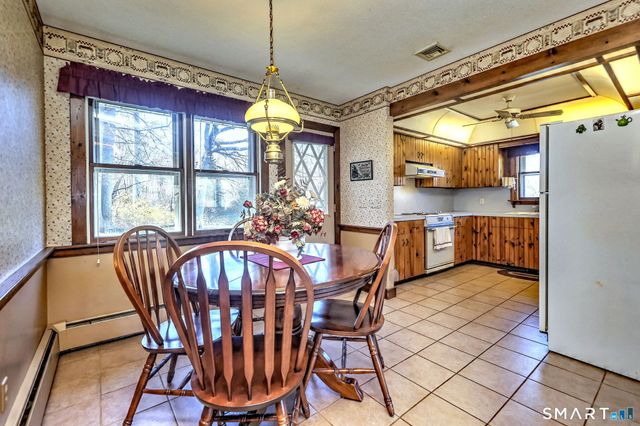 55 East Rutland Road, Milford, CT 06461