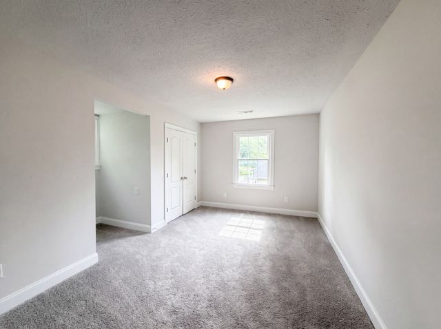 108 Lemont Ln, Tullahoma, TN 37388