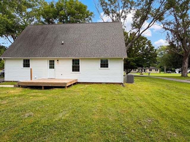 108 Lemont Ln, Tullahoma, TN 37388