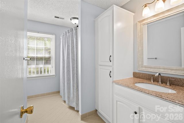 430 Bass Lane, Charlotte, NC 28270