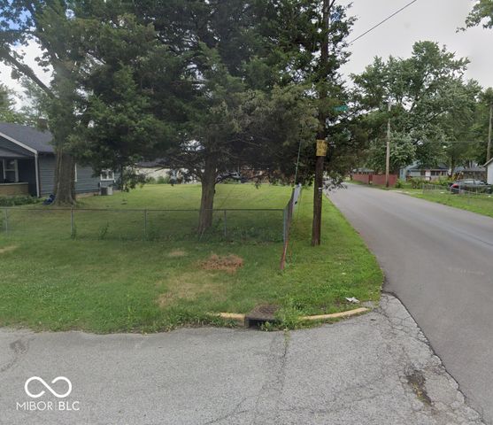 1809 N Goodlet Avenue, Indianapolis, IN 46222
