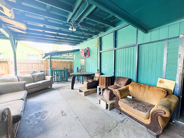 2705 Beatty Street, Houston, TX 77023