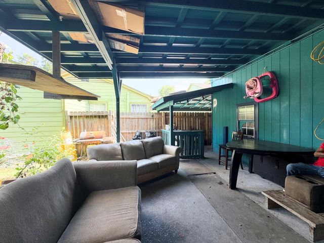 2705 Beatty Street, Houston, TX 77023