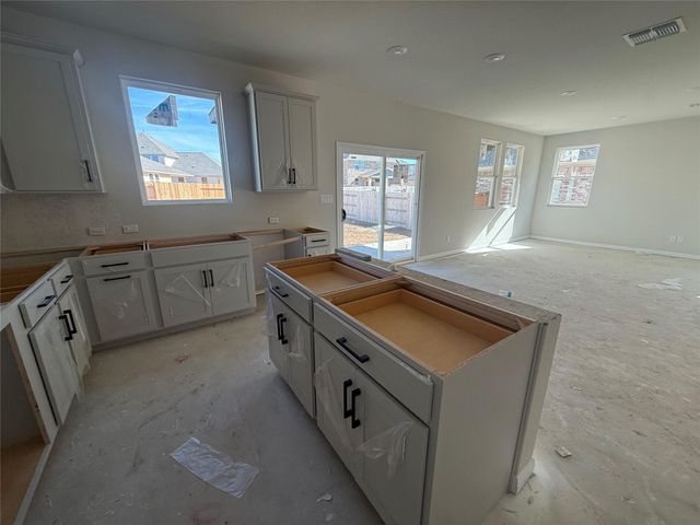 1824 Fannie RD, Georgetown, TX 78633