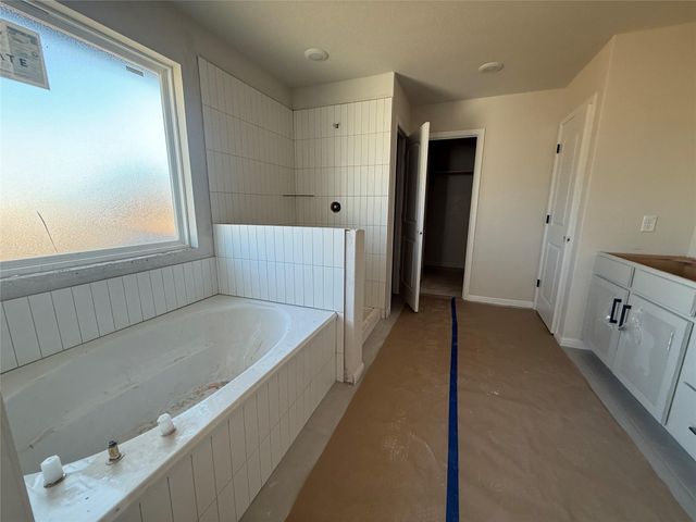 1824 Fannie RD, Georgetown, TX 78633