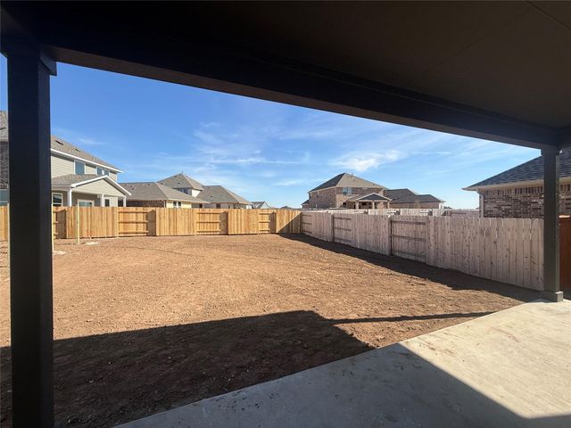 1824 Fannie RD, Georgetown, TX 78633