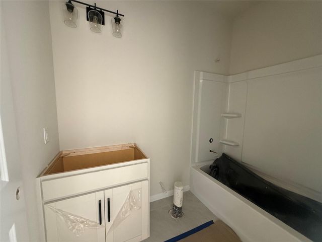 1824 Fannie RD, Georgetown, TX 78633