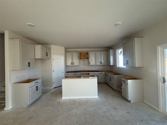 1824 Fannie RD, Georgetown, TX 78633