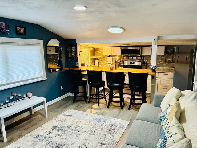 13 Hideaway Village G, Bourne, MA 02532