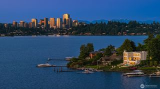 1615 Roanoke Way, Mercer Island, WA 98040
