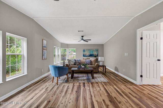 101 MELANIE Lane, Middleburg, FL 32068