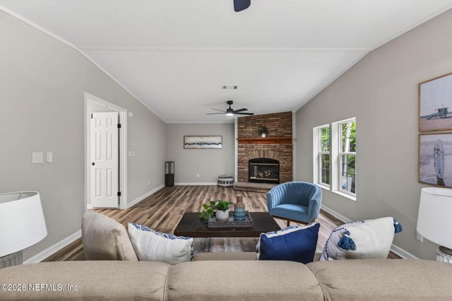101 MELANIE Lane, Middleburg, FL 32068