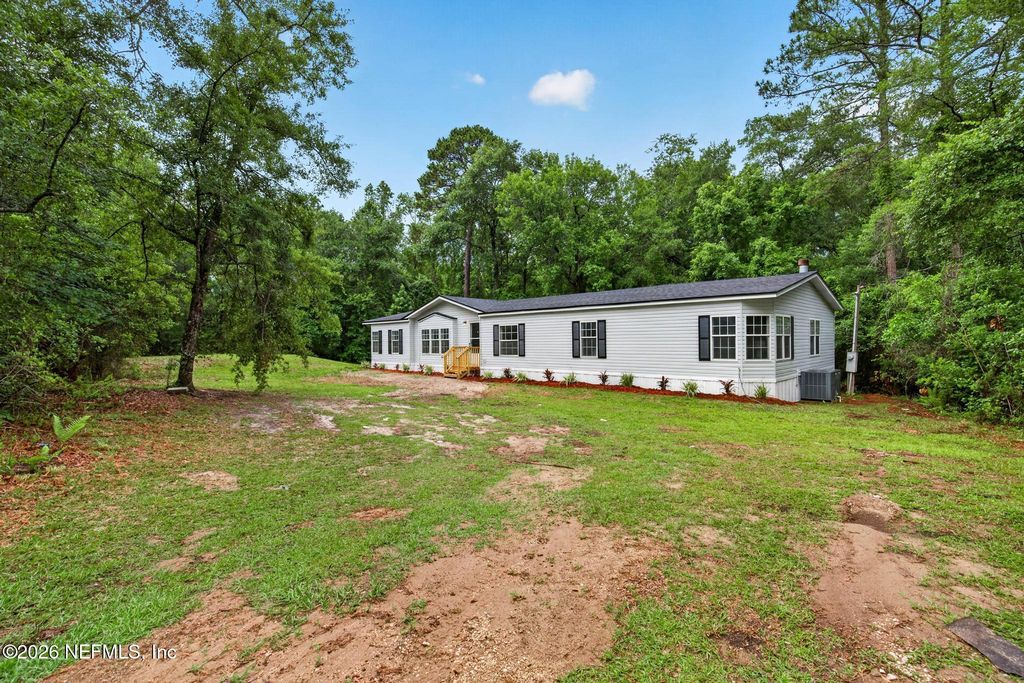 101 MELANIE Lane, Middleburg, FL 32068