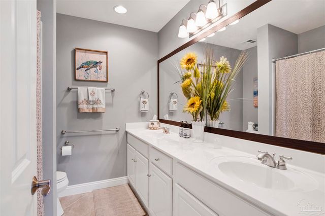 28250 Canal Rd 207, Orange Beach, AL 36561