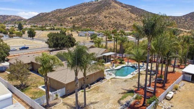 23841 Piedras, Lake Mathews, CA 92570