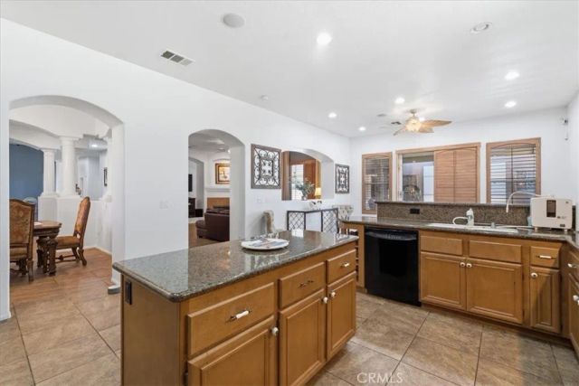 23841 Piedras, Lake Mathews, CA 92570