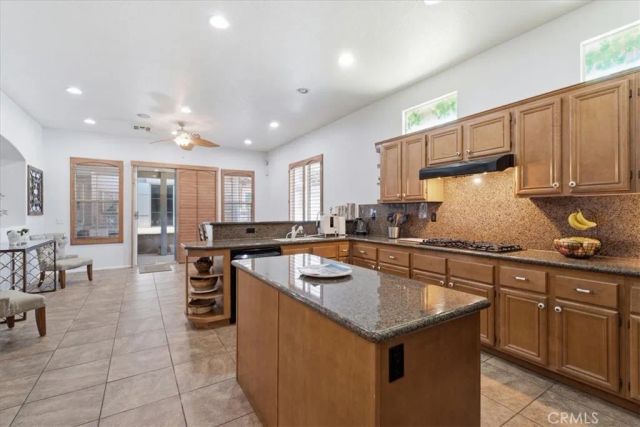 23841 Piedras, Lake Mathews, CA 92570