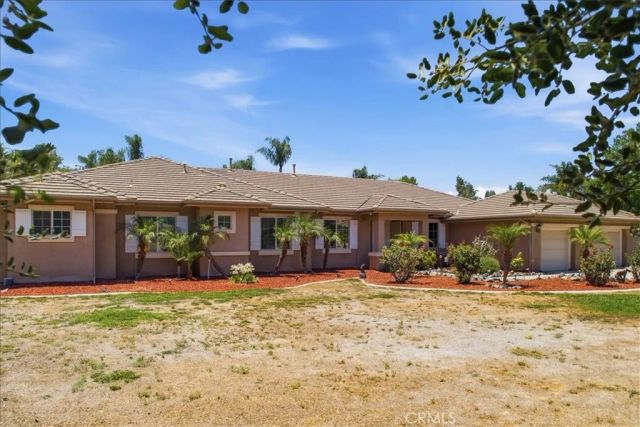 23841 Piedras, Lake Mathews, CA 92570