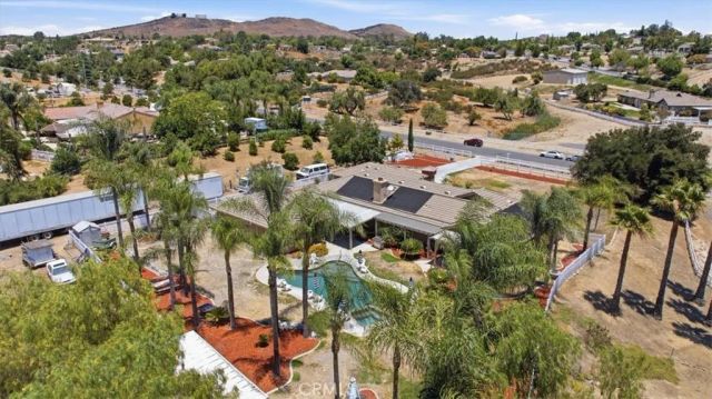 23841 Piedras, Lake Mathews, CA 92570