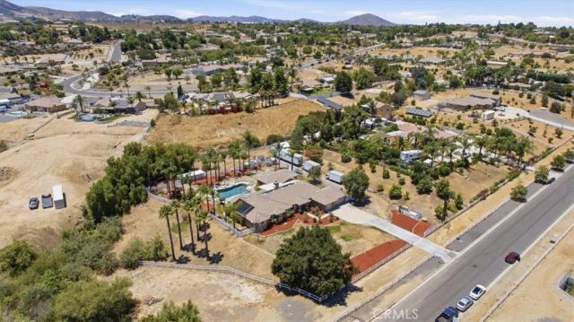 23841 Piedras, Lake Mathews, CA 92570