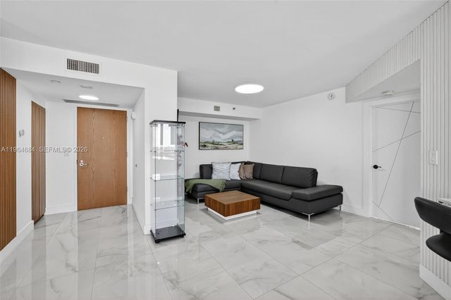 1000 Island Blvd-renovated 1710 1710, Aventura, FL 33160
