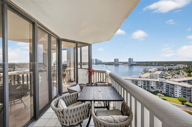 1000 Island Blvd-renovated 1710 1710, Aventura, FL 33160