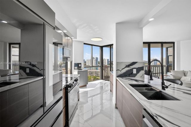 1000 Island Blvd-renovated 1710 1710, Aventura, FL 33160