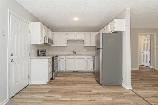 6337 Rhemish Drive, Fayetteville, NC 28304