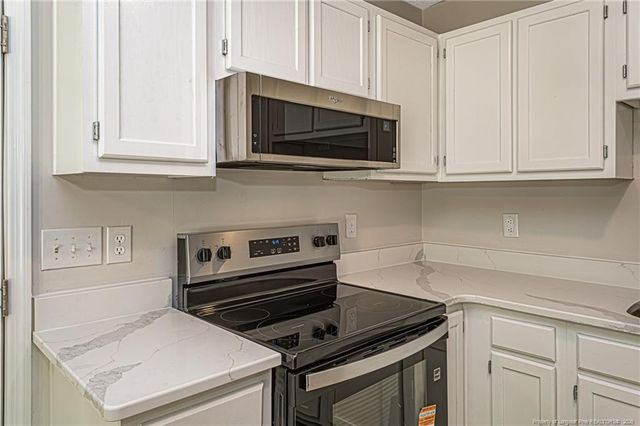 6337 Rhemish Drive, Fayetteville, NC 28304