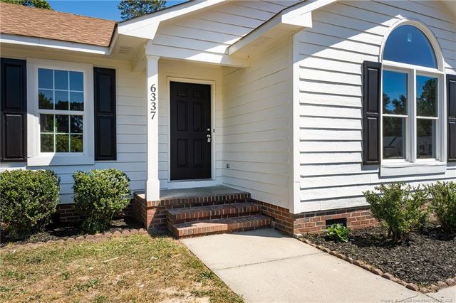 6337 Rhemish Drive, Fayetteville, NC 28304