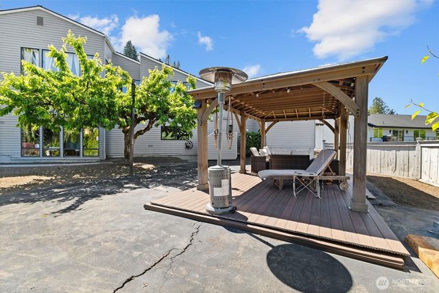 16306 Valhalla Drive, Bothell, WA 98011