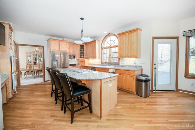 8485 Deer Path, West Chester, OH 45069