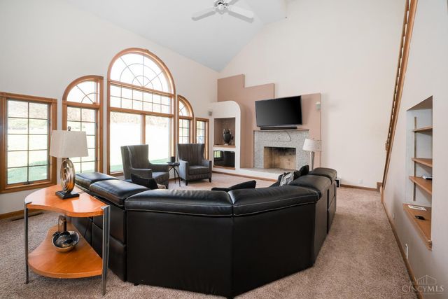 8485 Deer Path, West Chester, OH 45069