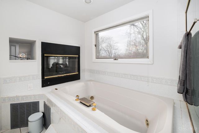 8485 Deer Path, West Chester, OH 45069