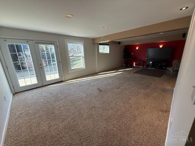 8485 Deer Path, West Chester, OH 45069