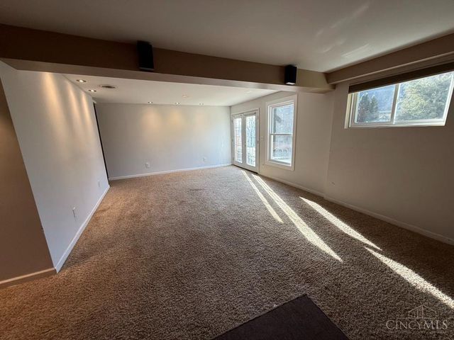 8485 Deer Path, West Chester, OH 45069