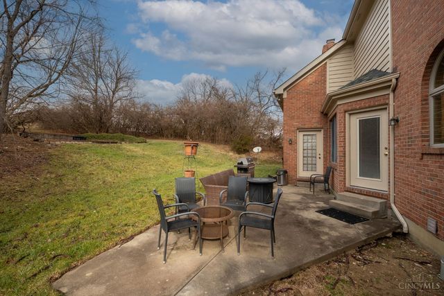 8485 Deer Path, West Chester, OH 45069