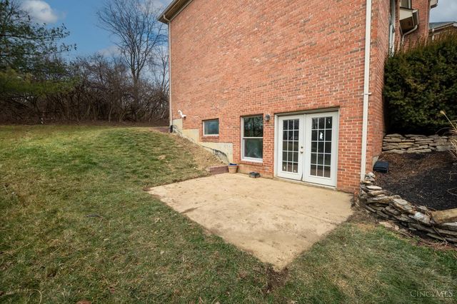 8485 Deer Path, West Chester, OH 45069