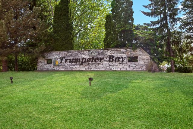 604 N Cygnet Lake Drive, Benton Harbor, MI 49022