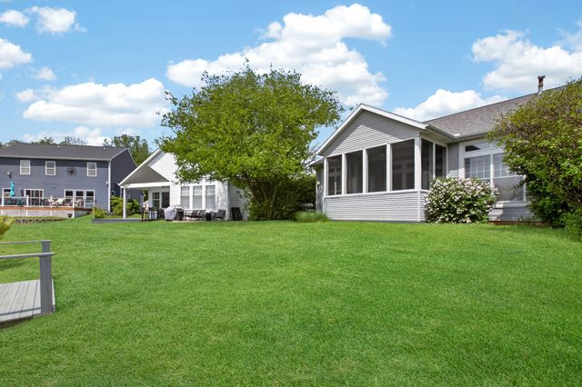 604 N Cygnet Lake Drive, Benton Harbor, MI 49022