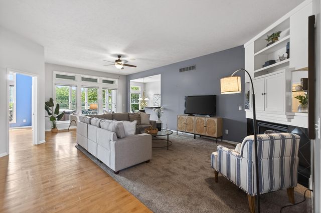 604 N Cygnet Lake Drive, Benton Harbor, MI 49022