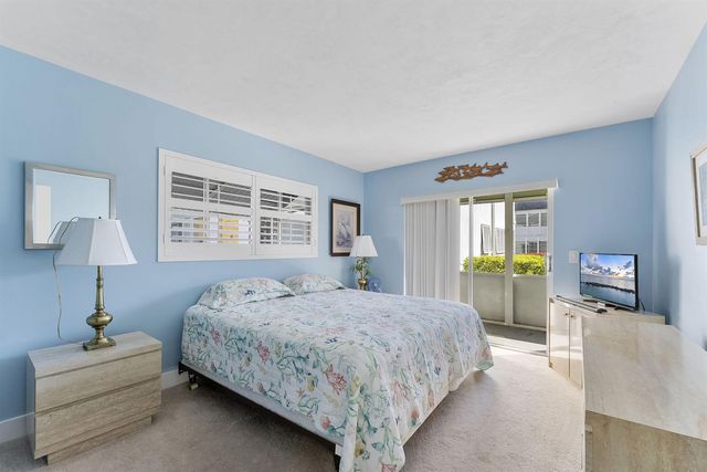 3322 Cynthia Lane 102, Lake Worth Beach, FL 33461