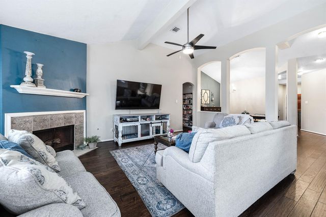 4959 Sentry Woods Lane, Pearland, TX 77584